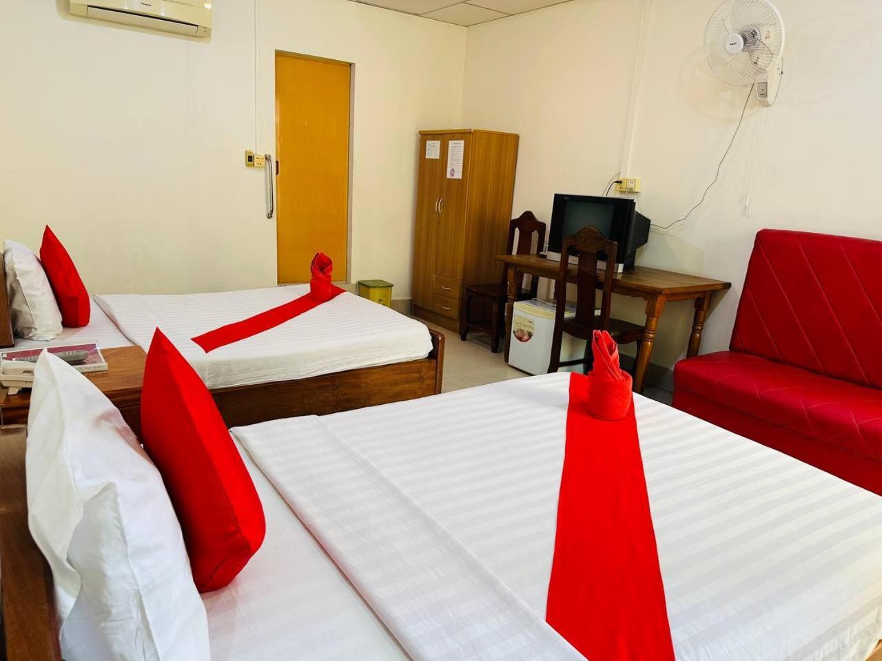 Capitol One Hotel Phnom Penh Eksteriør billede